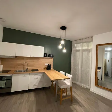 Apartman La 82 *